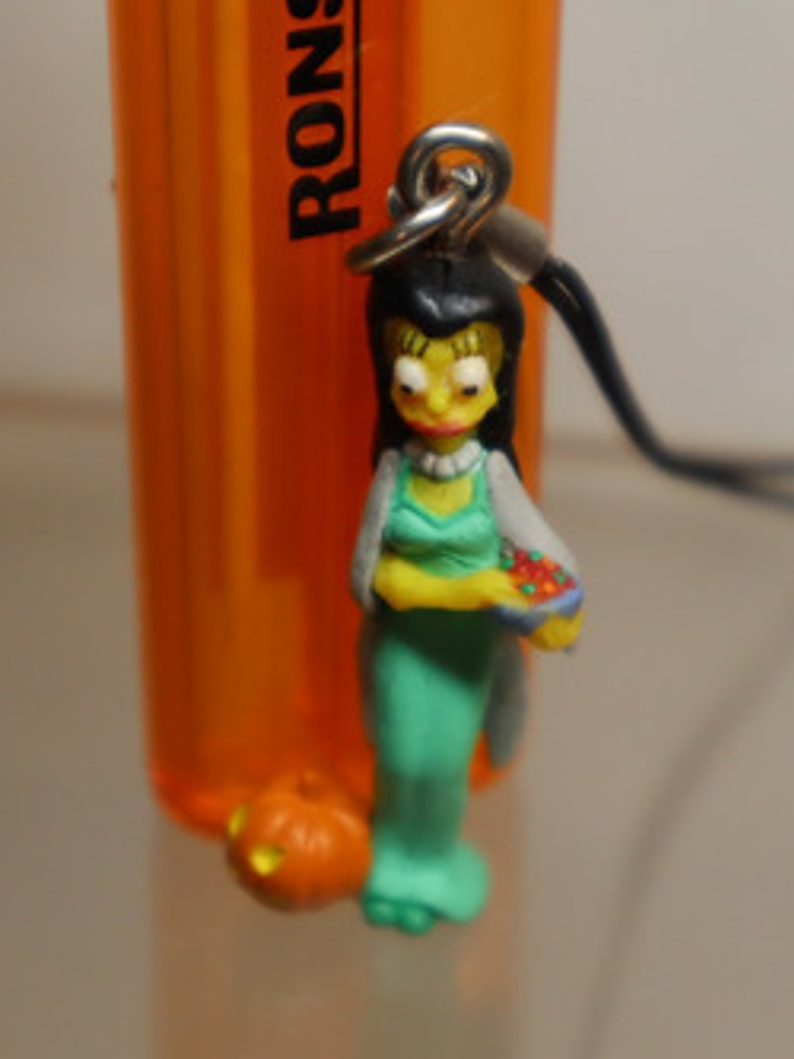 Colgante Marge 2007 Simpsons Miniatura Tomy Halloween Charm 2
