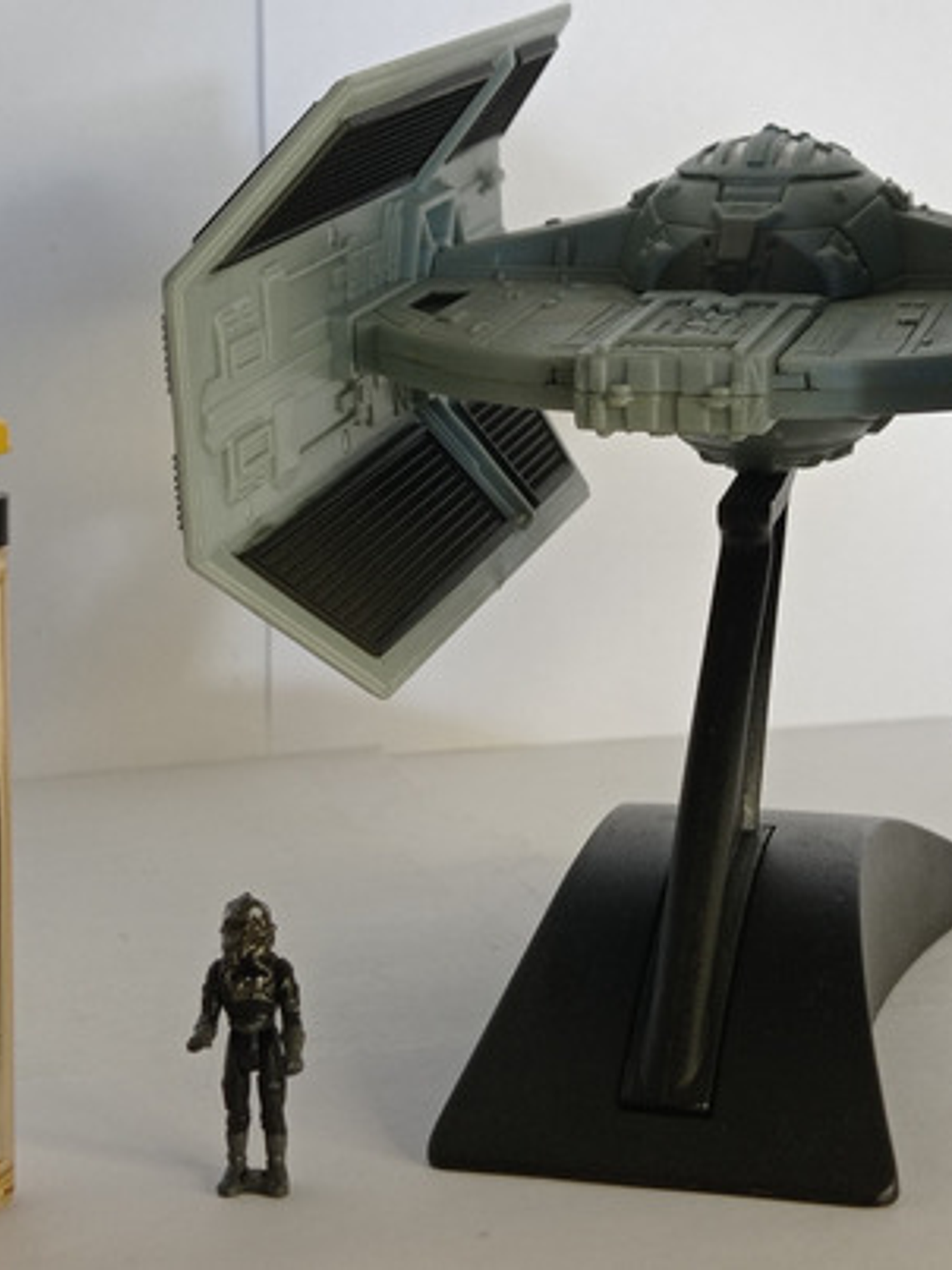 Darth Vader's Tie Advanced 1995 Star Wars Micro Machines 5