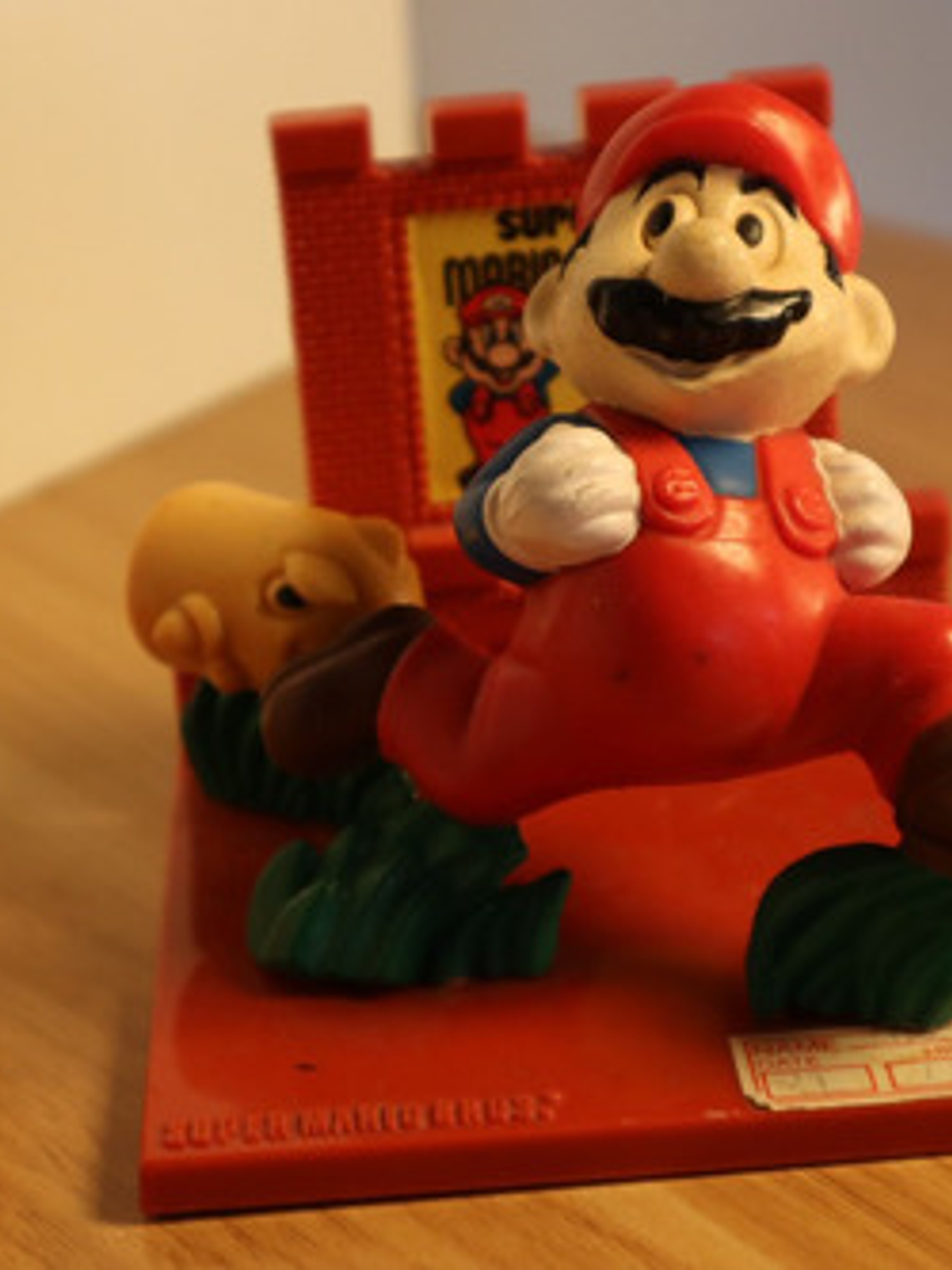 Super Mario Bros Trophy 1988 Bullet Bill Hasbro Nintendo 80s 3