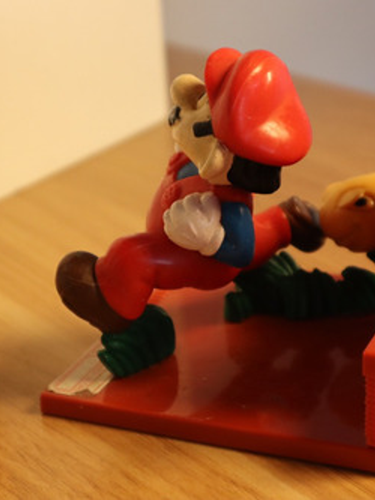 Super Mario Bros Trophy 1988 Bullet Bill Hasbro Nintendo 80s 5