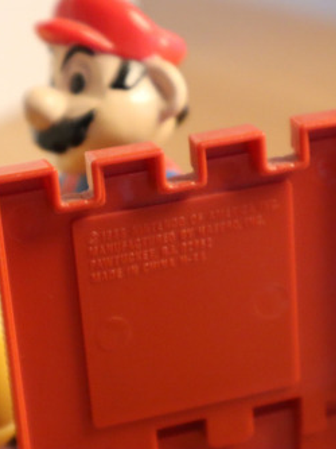 Super Mario Bros Trophy 1988 Fireball Throw Hasbro Nintendo 7