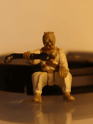 Miniatura Tusken Raider Sentado Star Wars Micro Machines