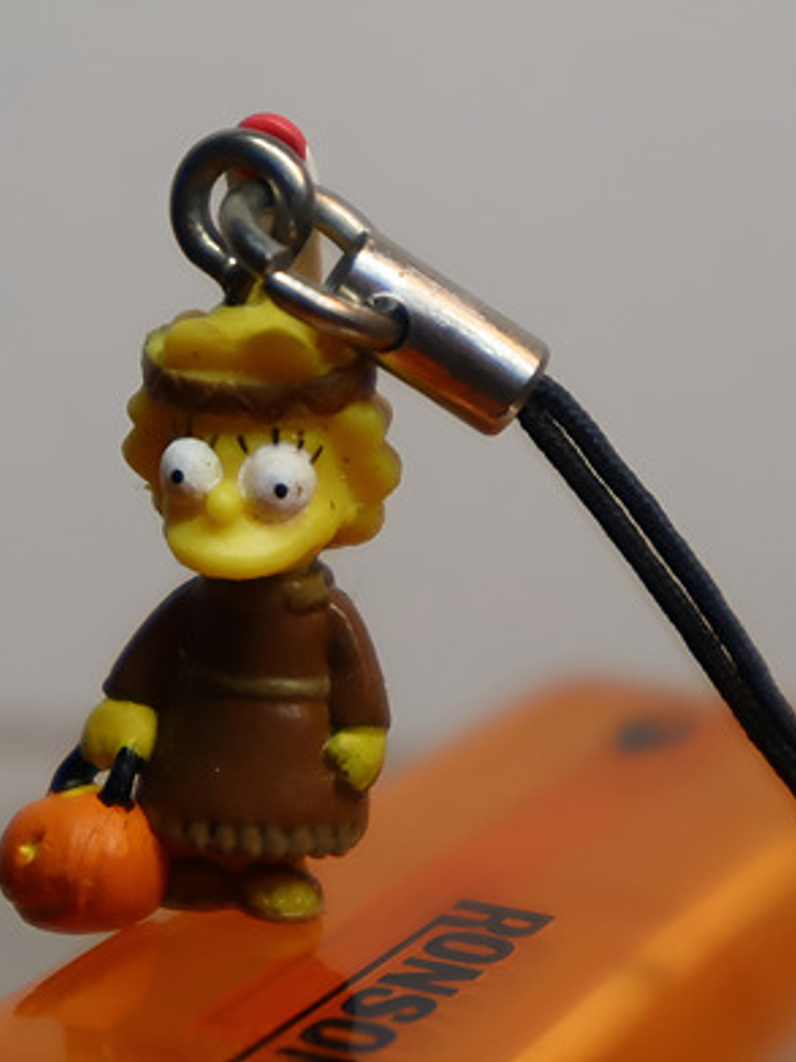 Colgante Lisa 2007 Tomy Simpsons Miniatura Halloween Charm 1