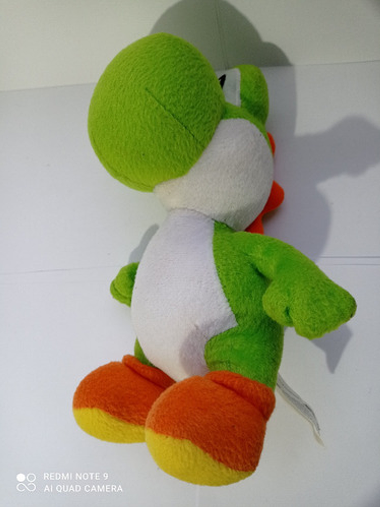Yoshi Plush 2010 Peluche Nintendo Mario Bros Original 2