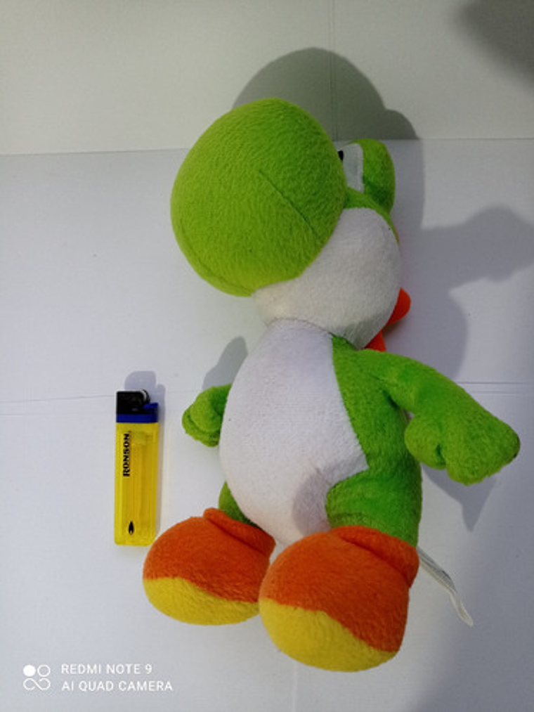 Yoshi Plush 2010 Peluche Nintendo Mario Bros Original 3