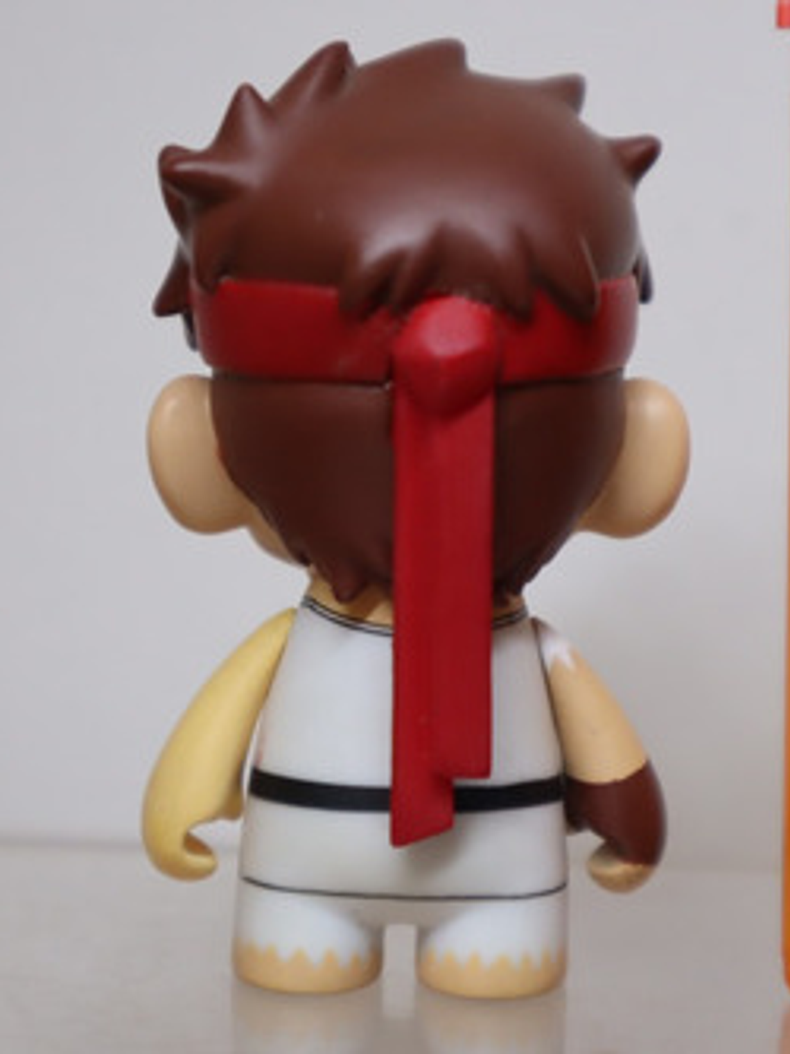 Ryu Kidrobot X Street Fighter Vinilo 4