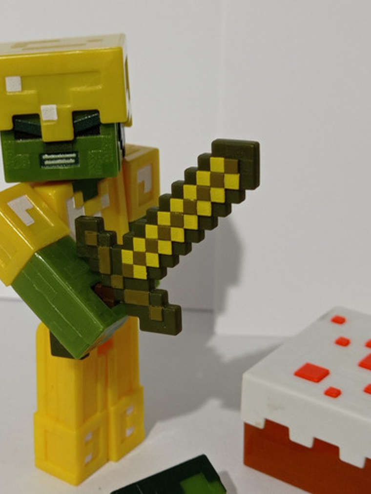 Figura Minecraft - Gold Armor Zombie + Creeper Mattel 3