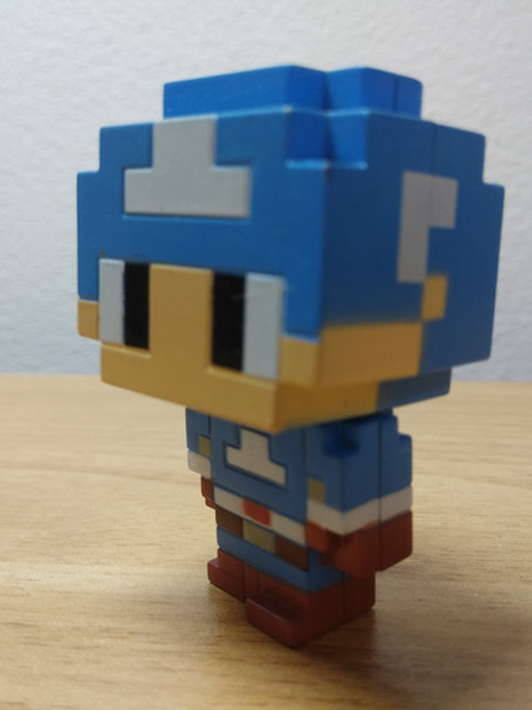 Figura Minecraft? Captain America? 3
