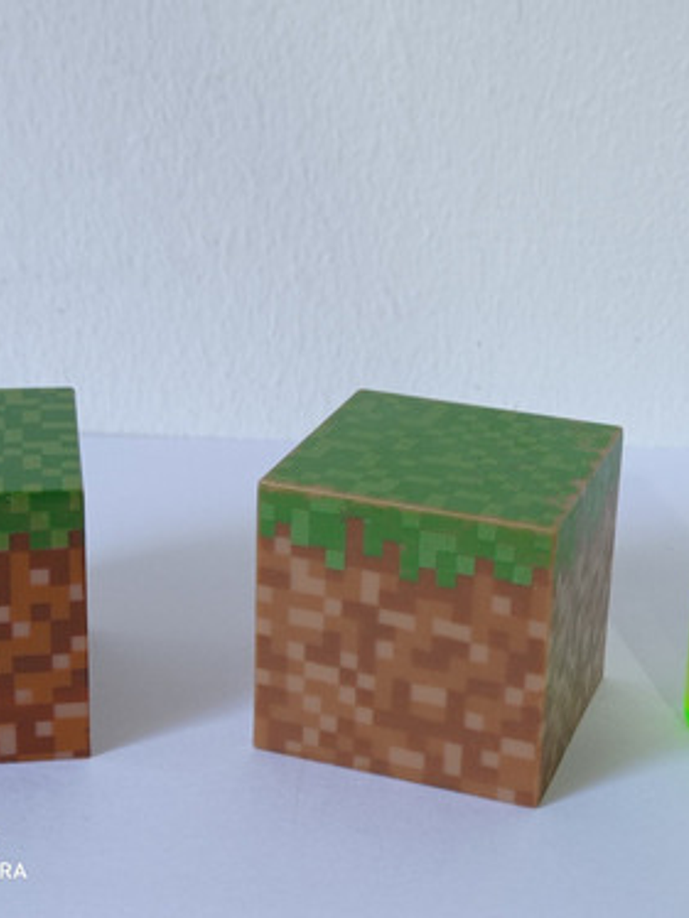 Figuras 2 Cubos Pasto Minecraft Grass Cubes 2
