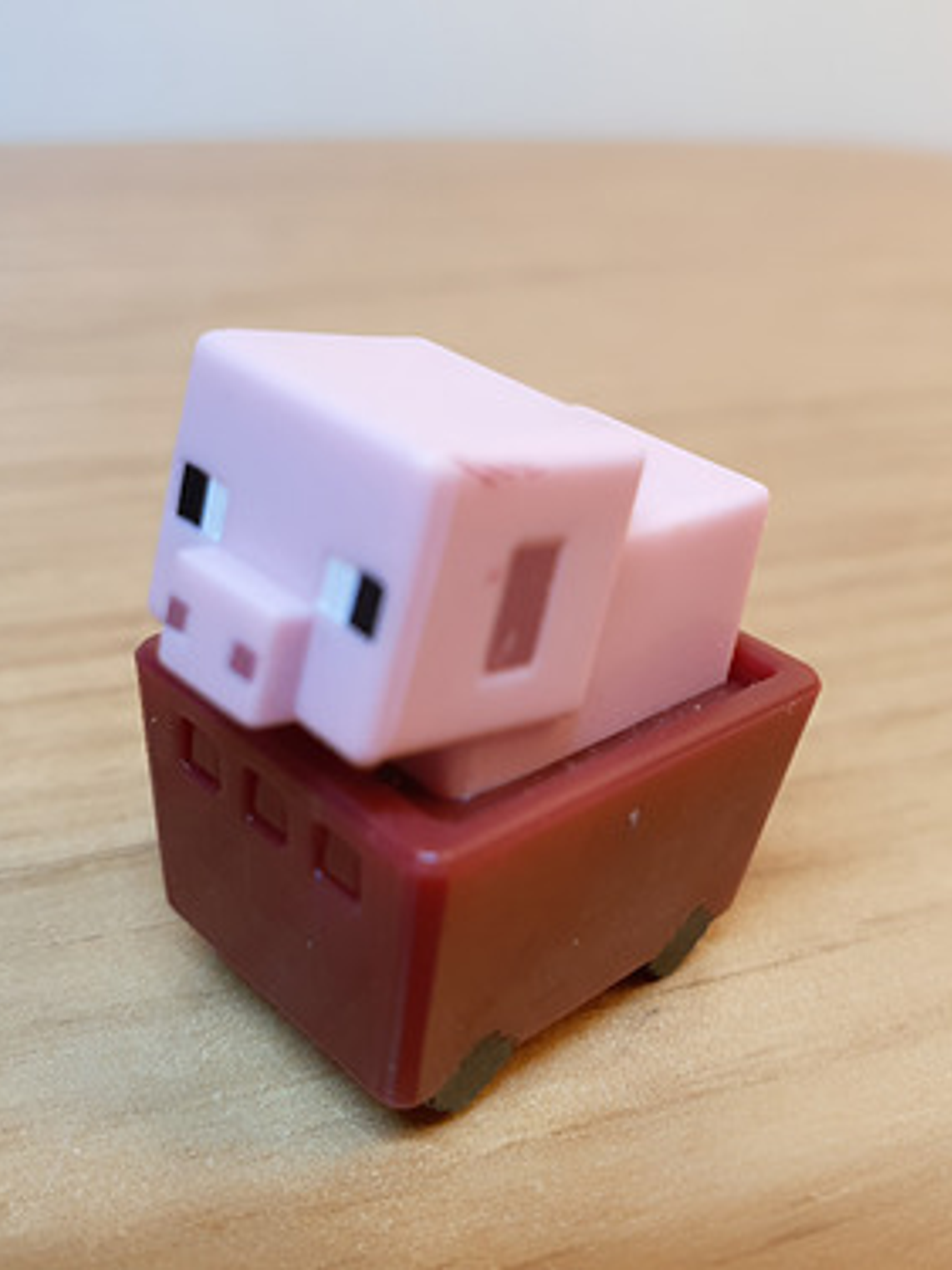 Figura Minecraft - Pig In Minecart (ball) - Mini Mattel 1