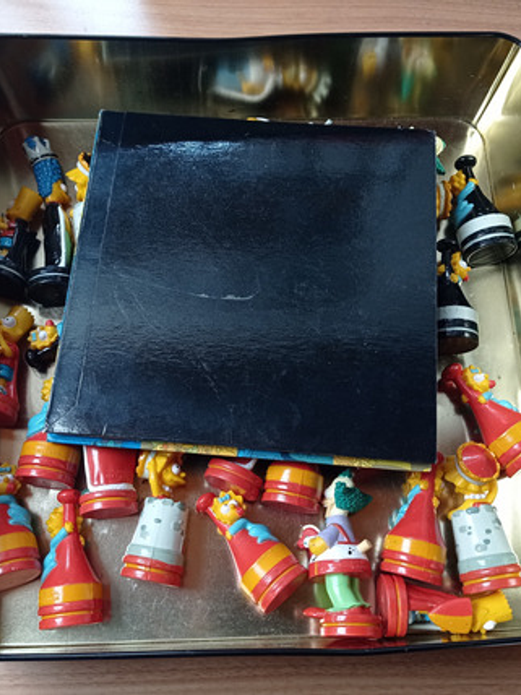 Tablero Set Ajedrez Simpsons 2000 Caja Metal 10