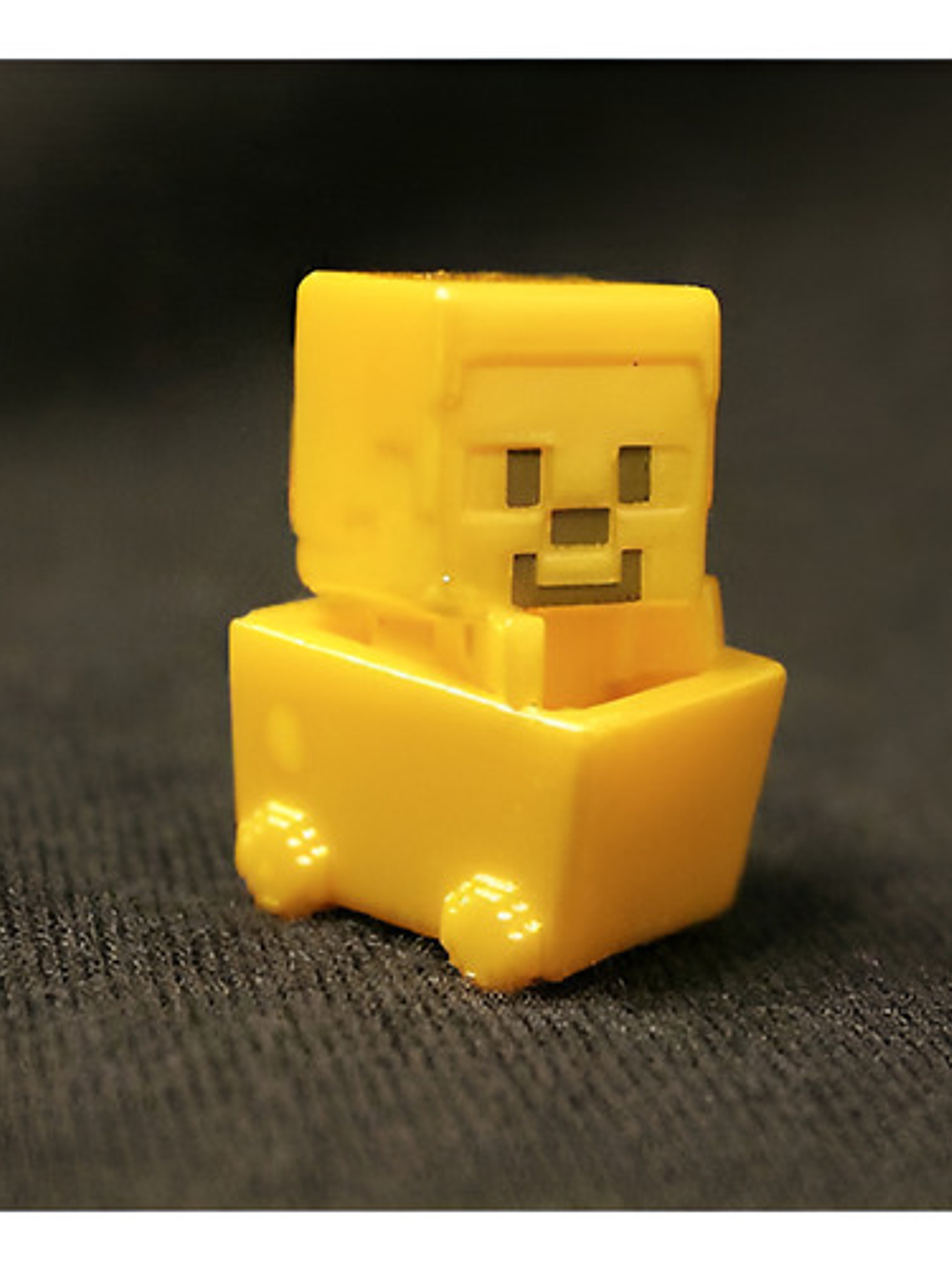 Figura Minecraft - Gold Steve In Minecart - Mini Mattel 1