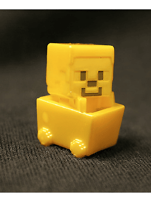 Figura Minecraft - Gold Steve In Minecart - Mini Mattel
