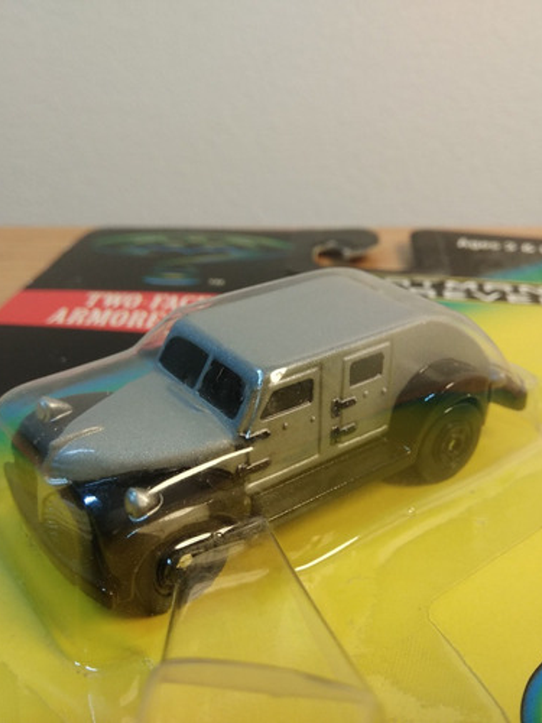 Two-face Armored Car 1995 Batman Forever Die Cast Kenner 1