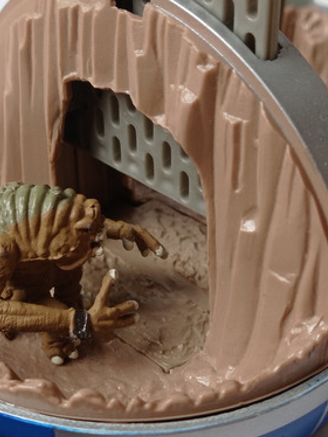 R2-d2 Playset 1994 Star Wars Galoob Micro Machines 9