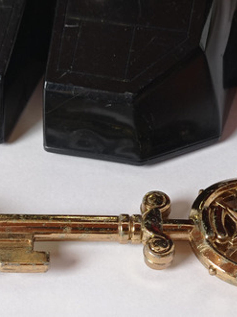 Auric The Conqueror Zord 1996 Power Rangers Bandai Deluxe 5