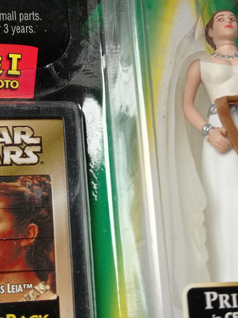 Princess Leia W/ Medal 1998 Star Wars Kenner Power Of Force 2