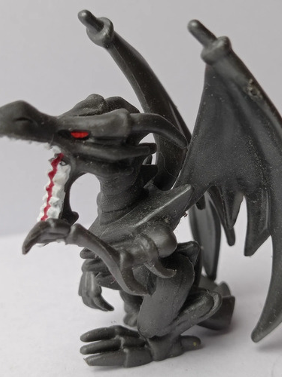 Red Eyes Black Dragon 2004 Mattel Yu-gi-oh! Takahashi 2