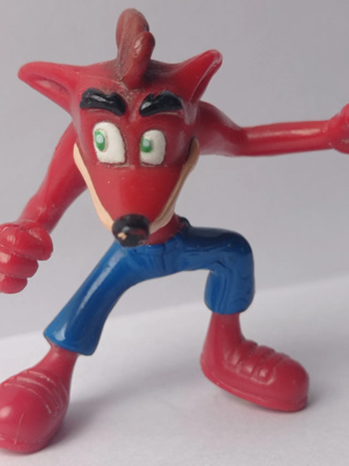 Figura Crash Bandicoot 2001 Hardees 1