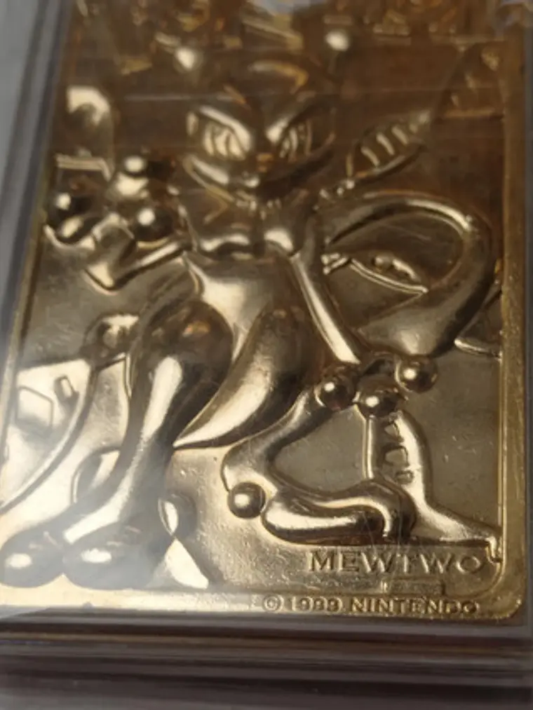 Placa Mewtwo 1999 Pokemon Nintendo Bañada Oro Placa Mewtwo 2