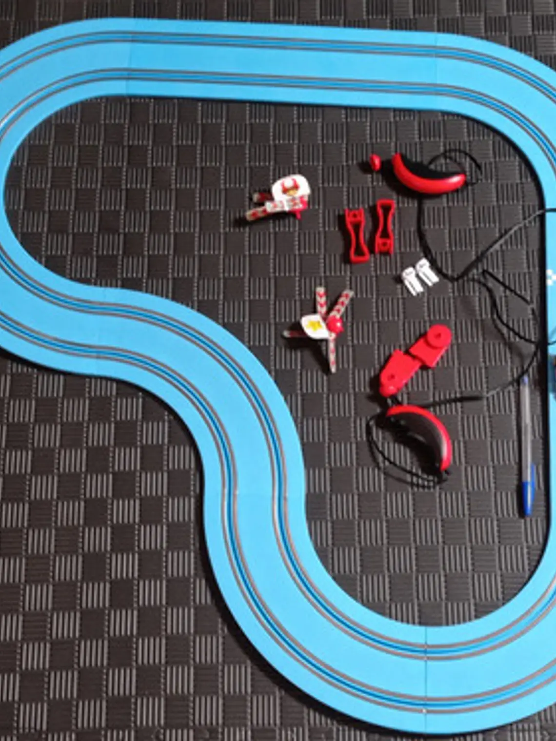 Carrera First Nintendo Mario Kart Slot Car Race Track 2