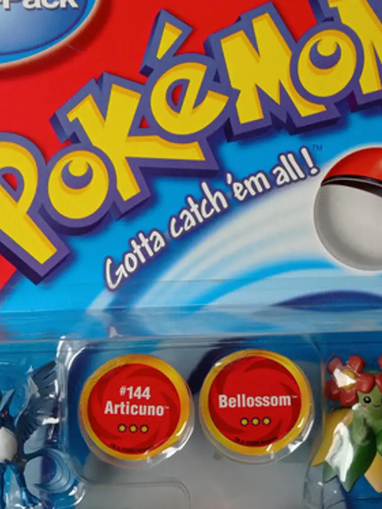 Onix + Bellossom + Hoothoot + 2000 Hasbro Pokemon Nintendo 3