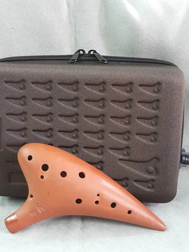 Ocarina 12 Agujeros | Terra Alto C Hard-case 1