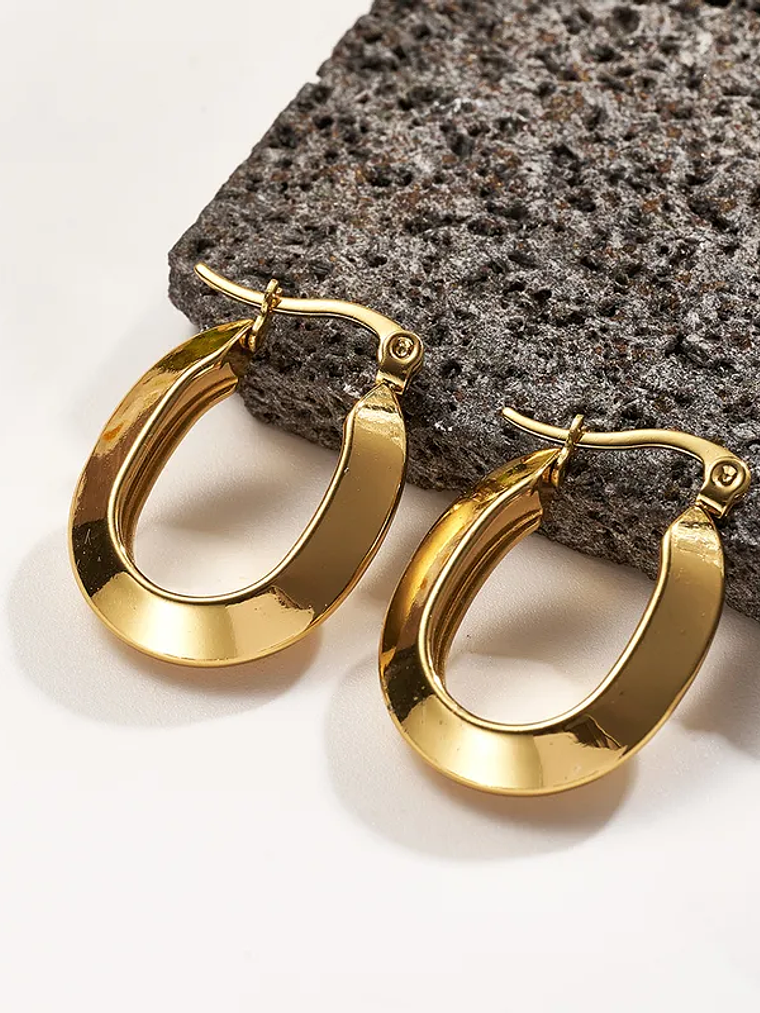 Argollas Doradas U 32x5mm 2