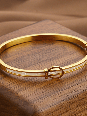 Brazalete love Dorada