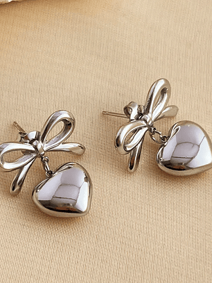 Aros Nudo Corazon Plateado 