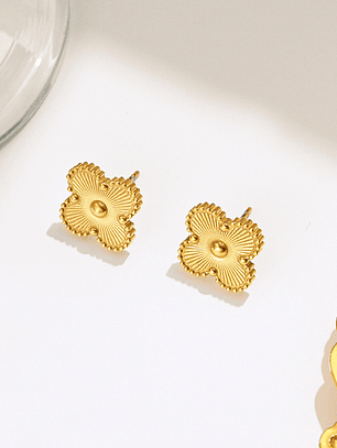 Aros Tipo Van cleef (Dorados)