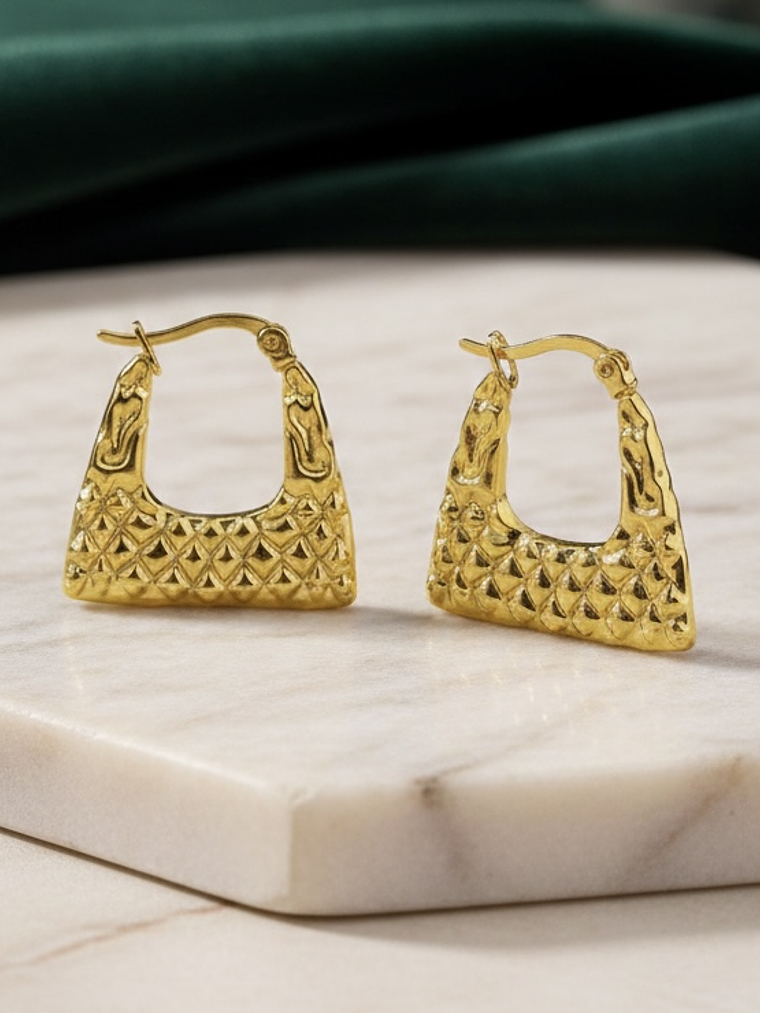 Argollas Rectángulo (Dorada) 1