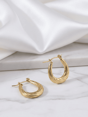 Argollas Semi Torneadas (Doradas)