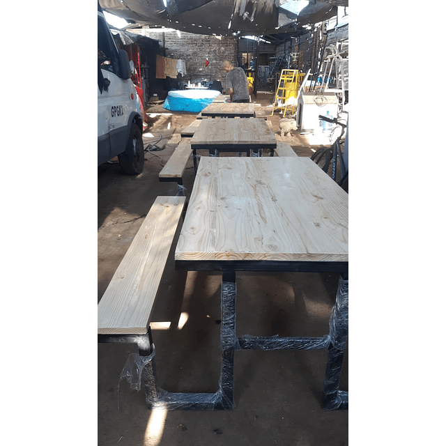 Mesa Picnic de Madera y Metal – Perfil Cuadrado