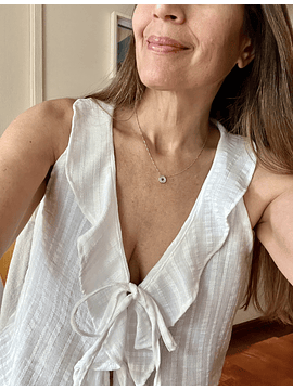 Blusa blanca con volados Salerno