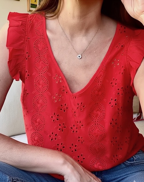 Blusa Francia de broderie roja con volados 