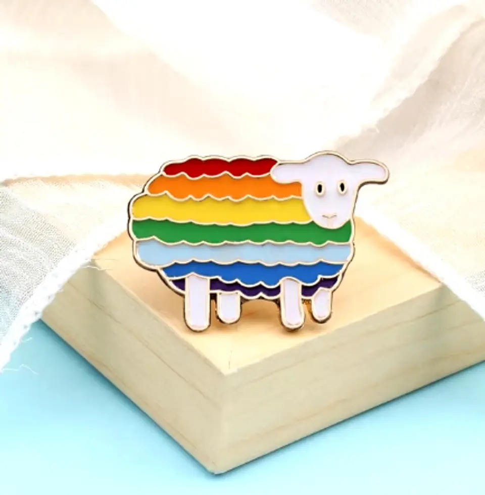 Pines Orgullo LGBTQ+ 🏳️‍🌈 – Diversidad Sexual y de Género para Llevar Puesta 🦋✨  3
