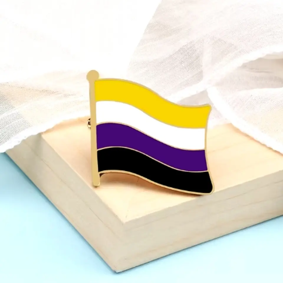 Pines Orgullo LGBTQ+ 🏳️‍🌈 – Diversidad Sexual y de Género para Llevar Puesta 🦋✨  8