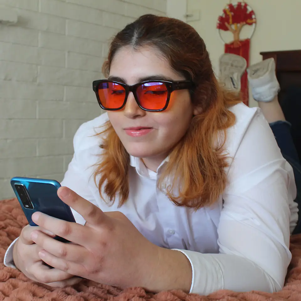 Lentes Prisma – Menos luz azul, más energía para lo que importa 7