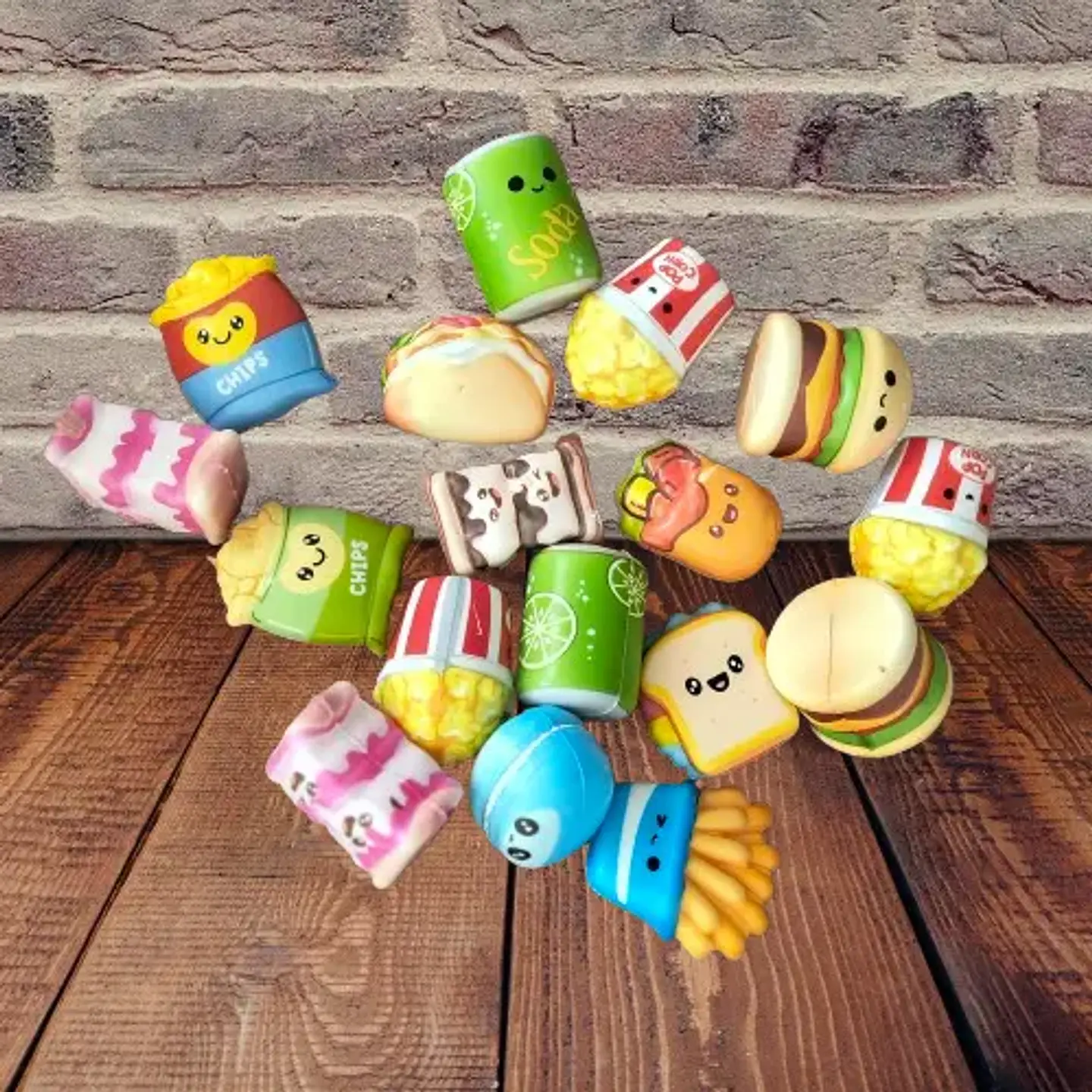 Pack Sensorial Mini Squishies – Combo antiestrés para calmar y enfocar 🍟🍔🍩 2