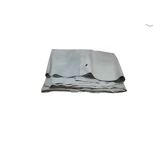 MANTAS DE CUERO DESCARNE