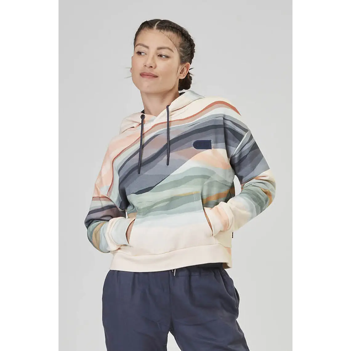 Sweat Hood Picture Wms Neris Crop Hood 1