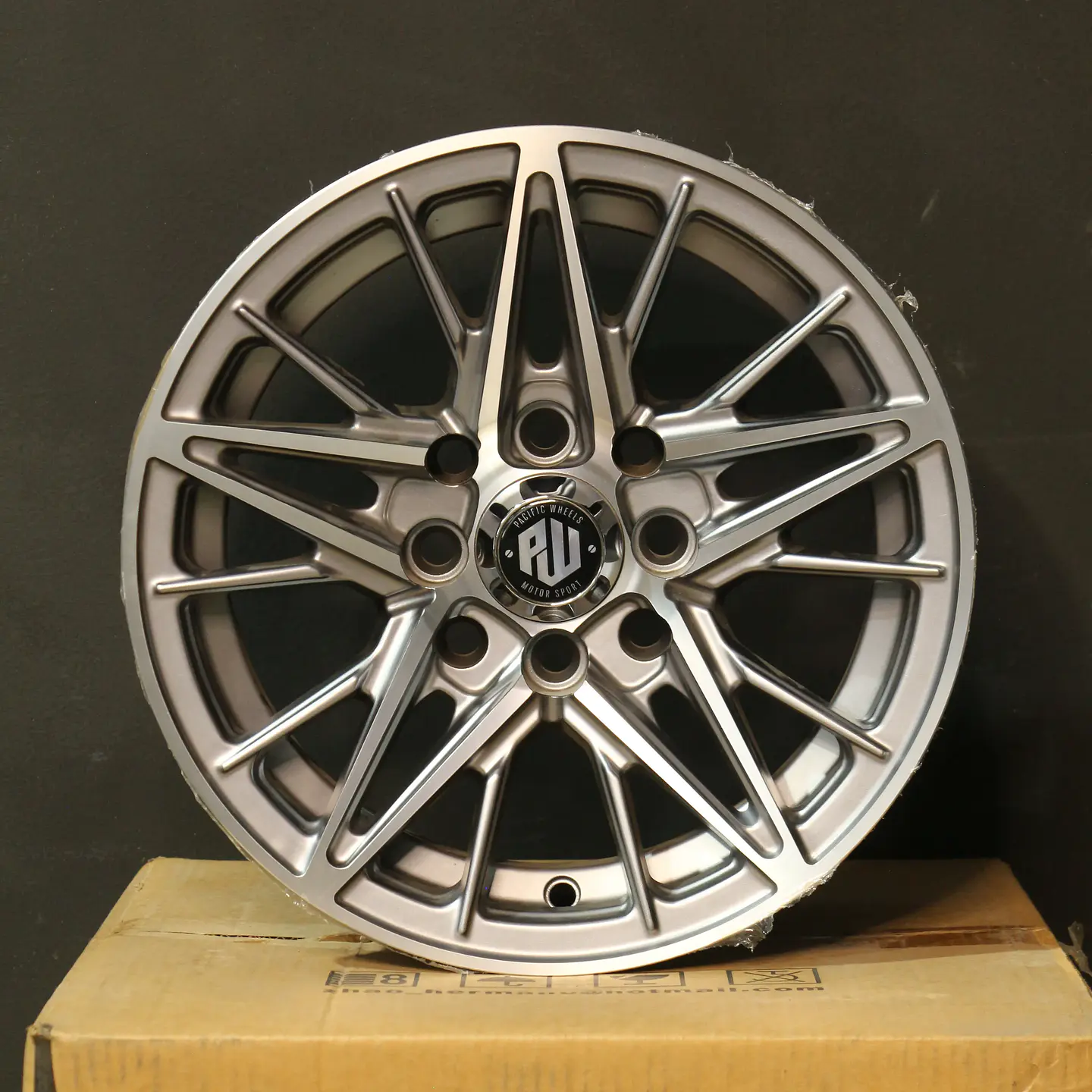 BAREI361045MGM Llanta Aro 13X6 4X100/114.3 Mgm 1