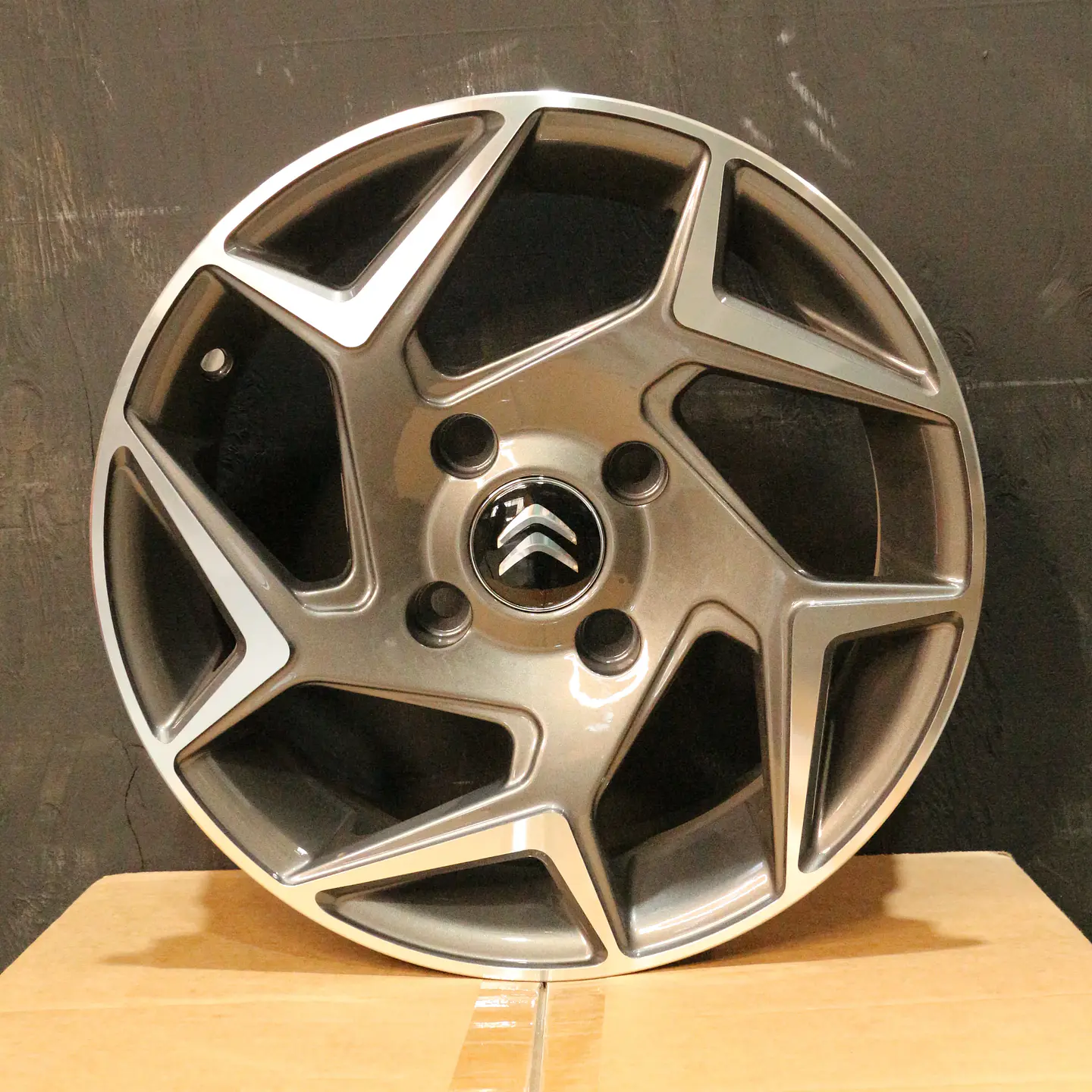 CITRO4642GM Llanta Aro 14X6 4X108 Gm Et 25 1