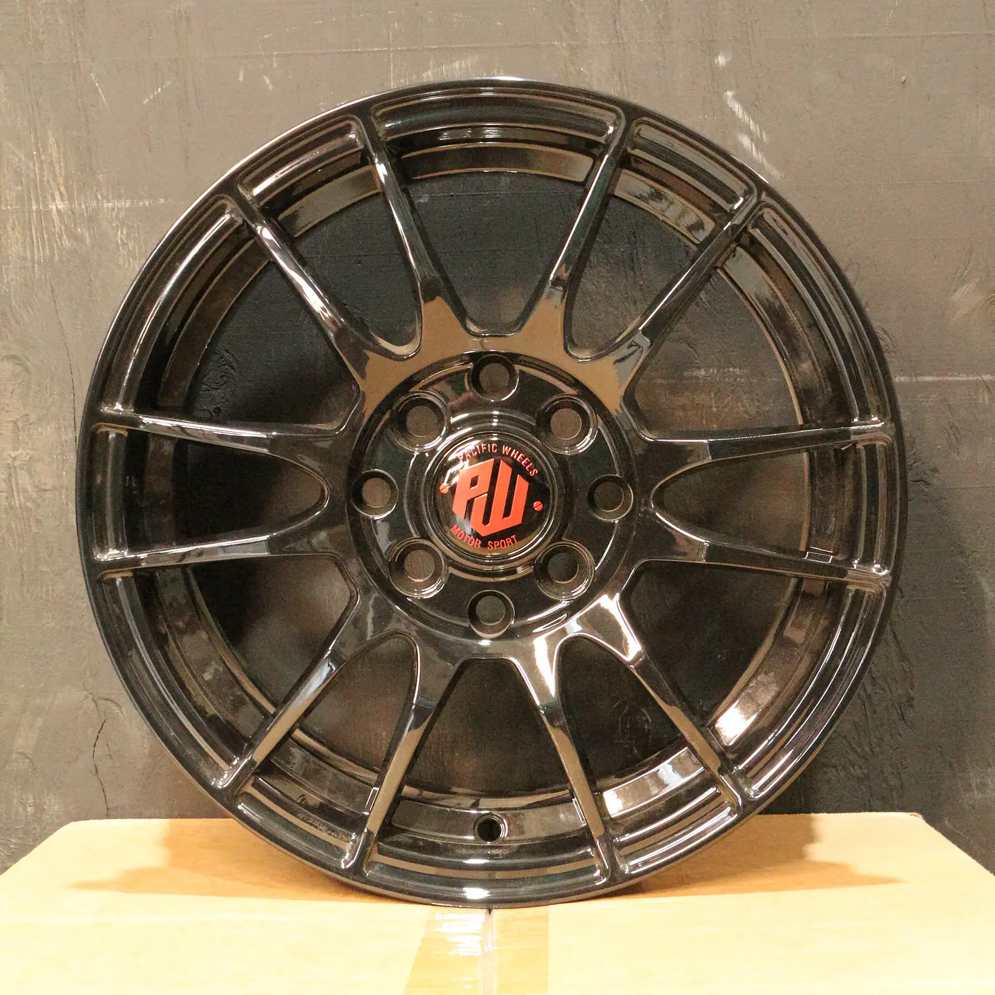 ULTRA461045B Llanta Aro 14X6 4X100/114.3 B Et 35 1