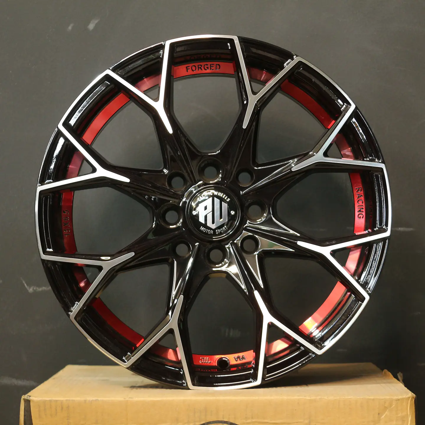 DOKU561045BMUCRED Llanta Aro 15X6 4X100/114.3 Bmucred Et 35 1