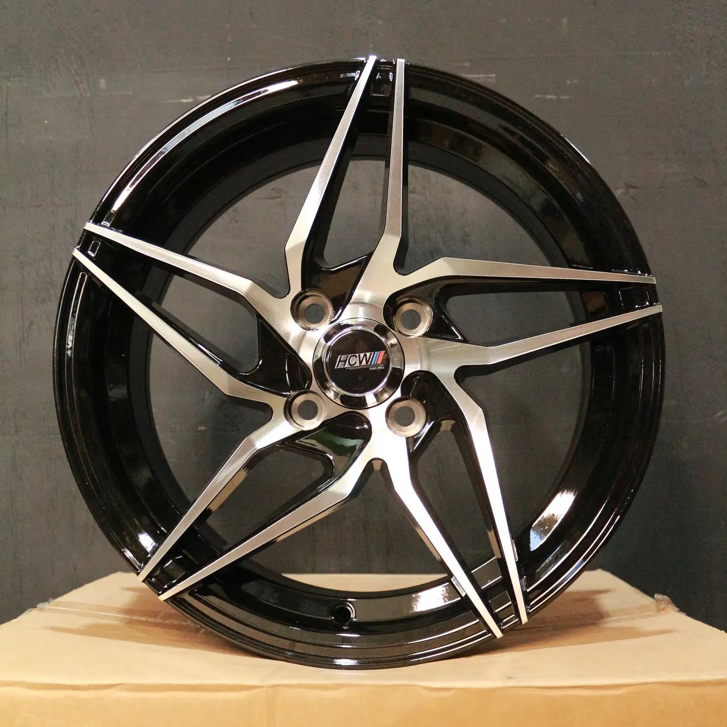 15X685A Llanta Aro 15X7 4X100 Mb Et 32 1