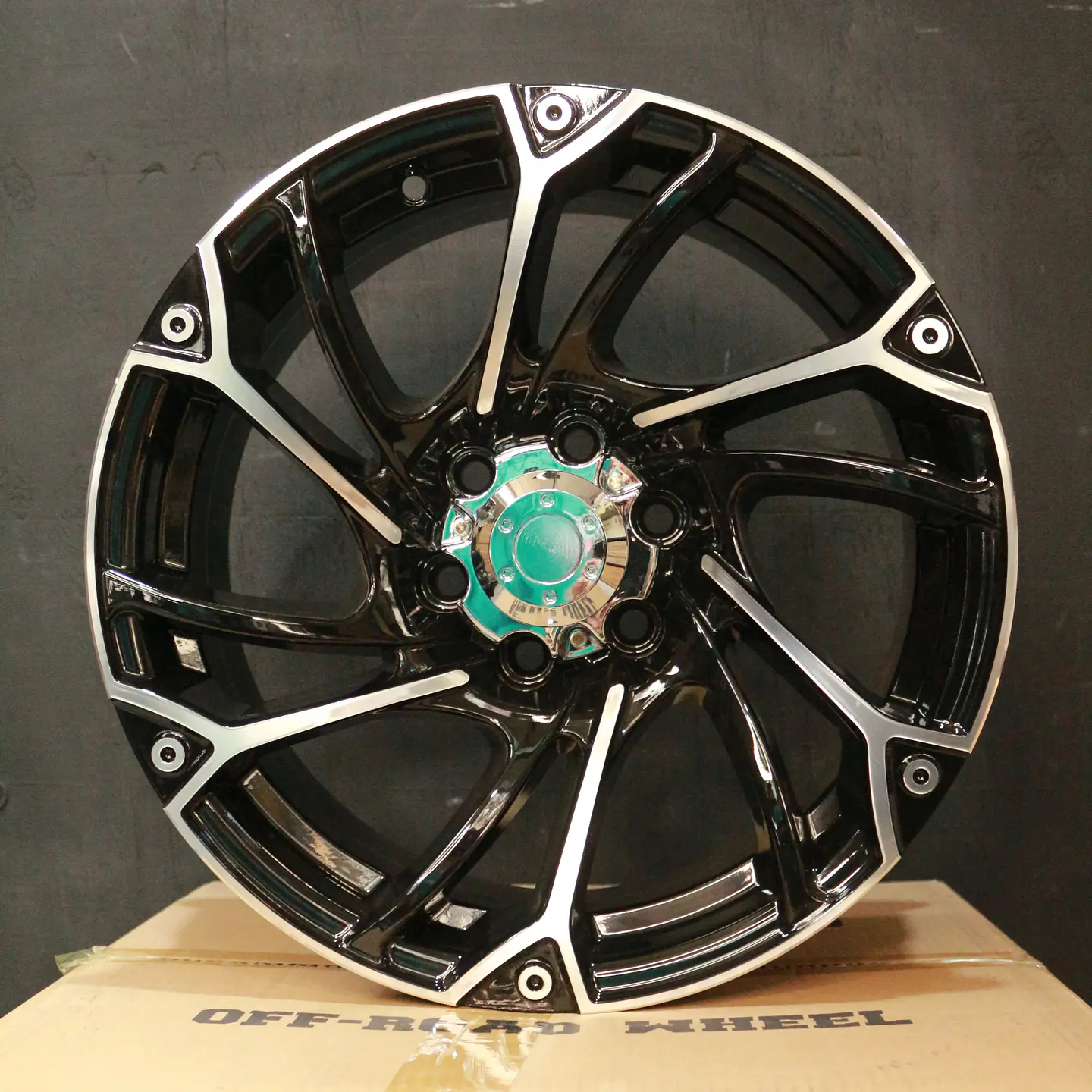 16C672B Llanta Aro 16X7 6X114 Mb Et 0  1