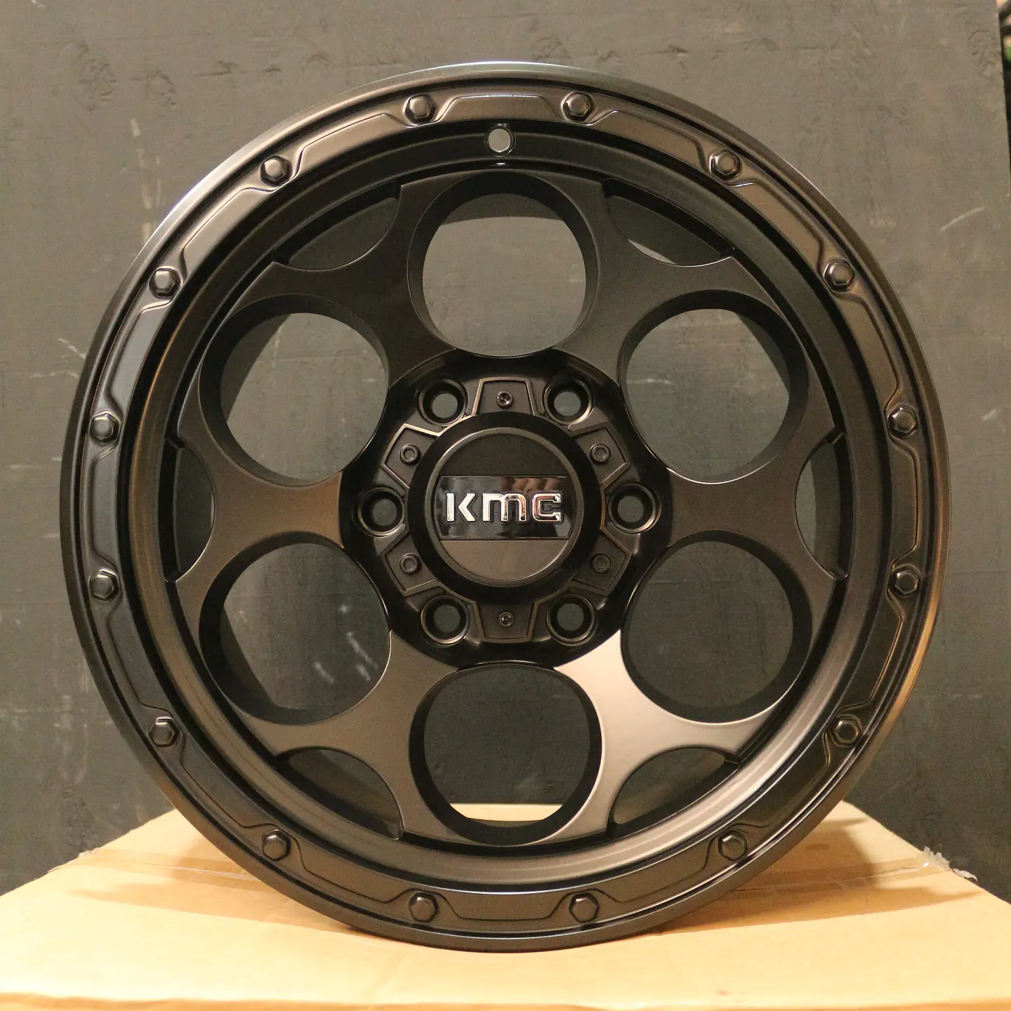 DIRTYH68660MB Llanta Aro 16X8 6X139 Mb Et 0 1