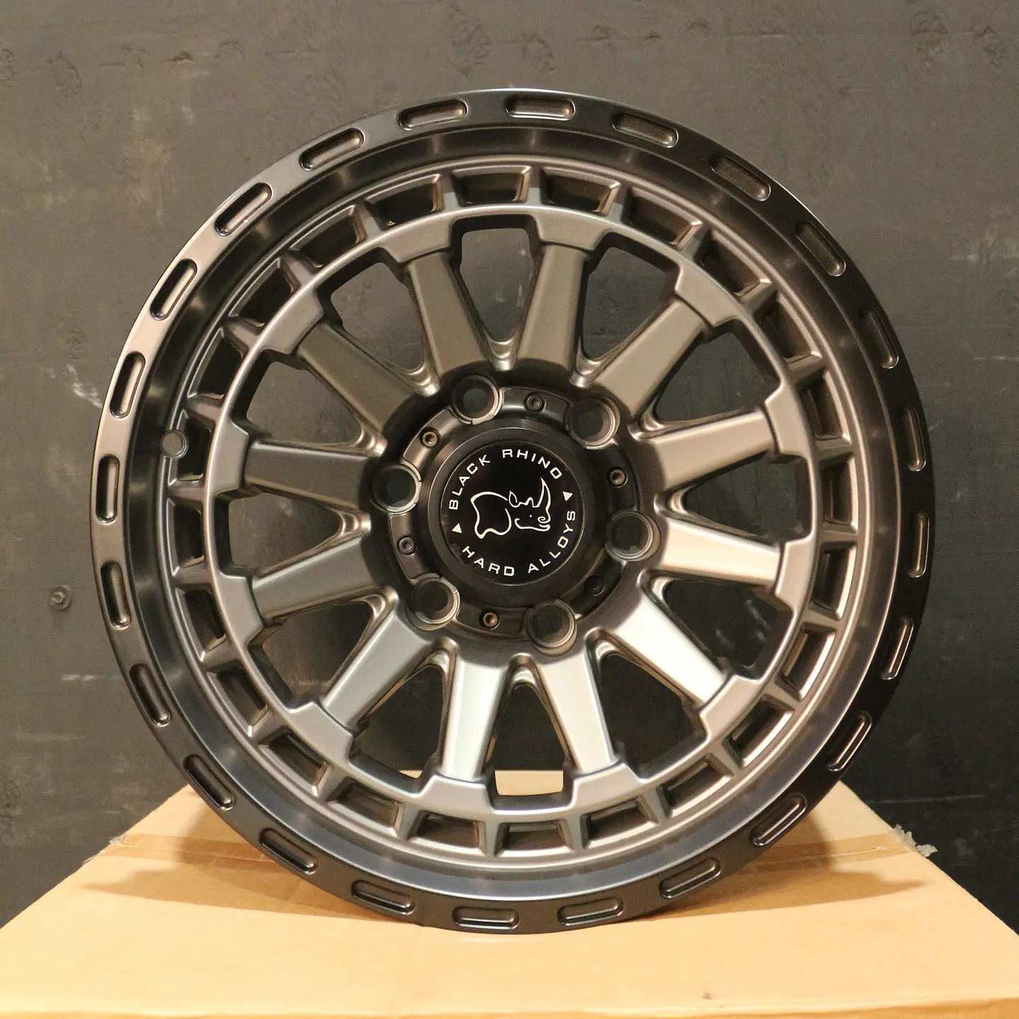 GRISESITA68660MG Llanta Aro 16X8 6X139 Mg Et 0 1